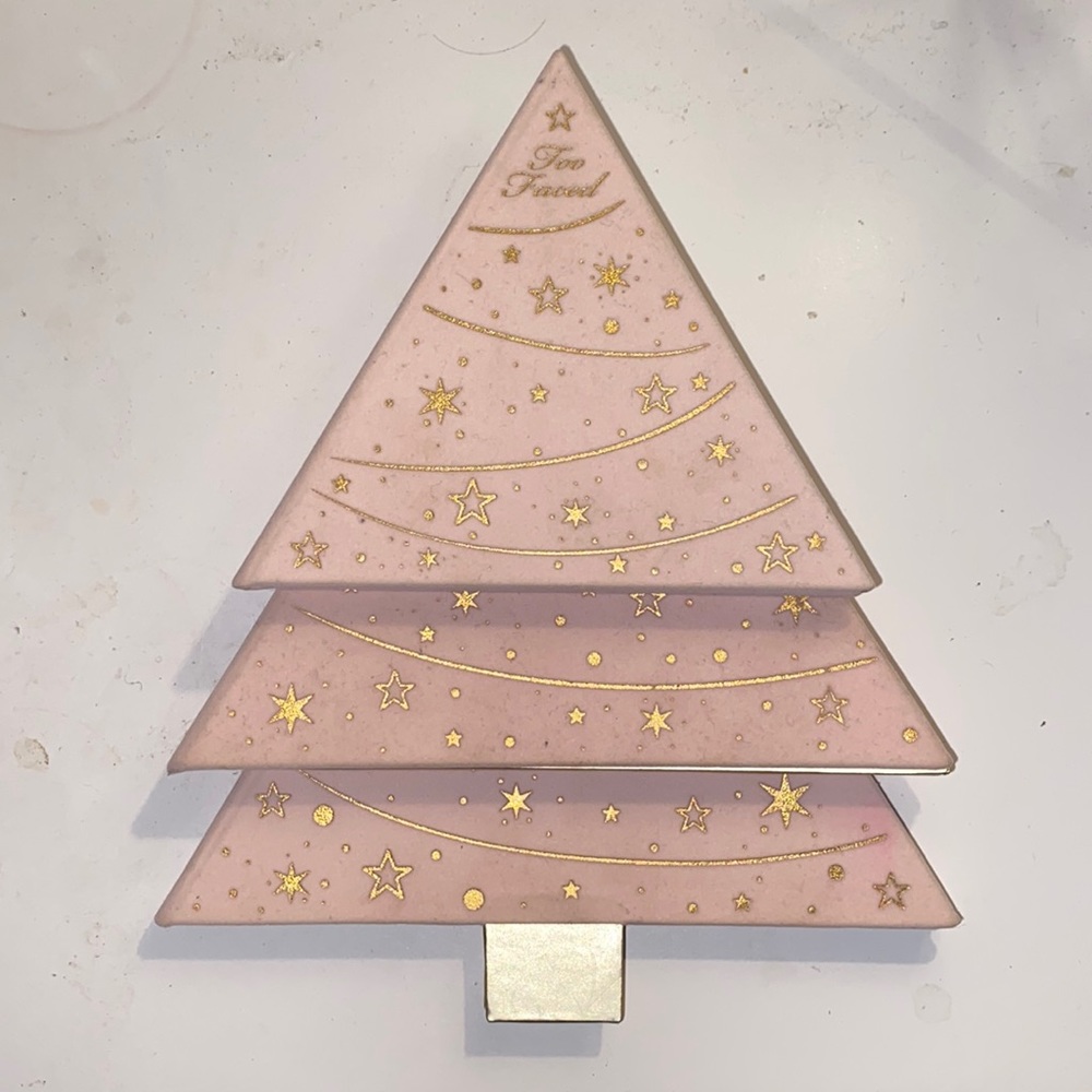 Too faced Christmas tree palette